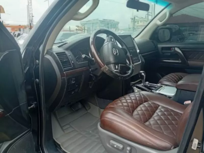 Toyota Land Cruiser   - 2008