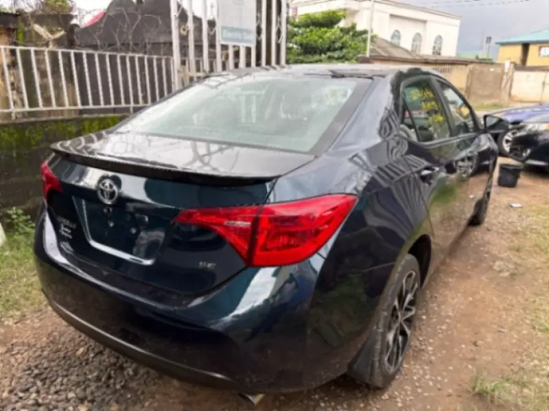 TOYOTA Corolla   - 2017