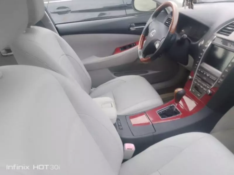 Lexus ES   - 2008
