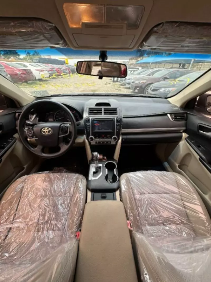 TOYOTA Camry   - 2012