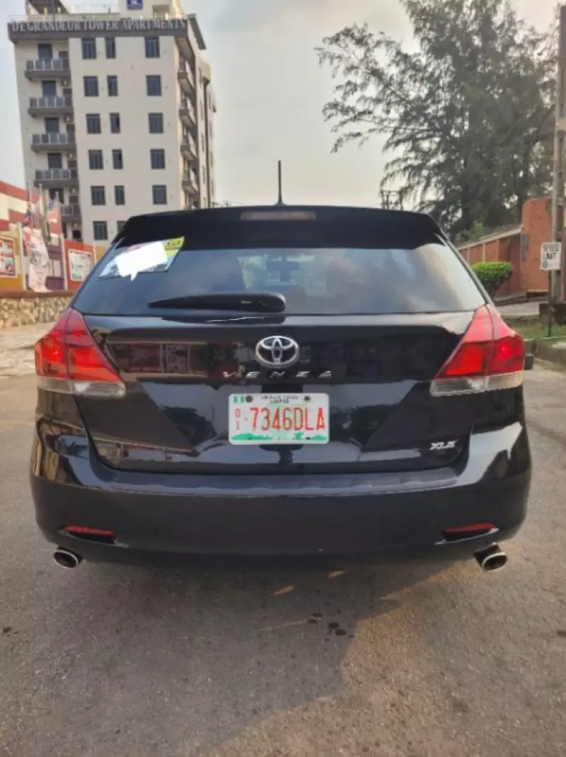 Toyota Venza   - 2013