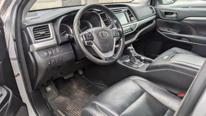 TOYOTA Highlander - 2017
