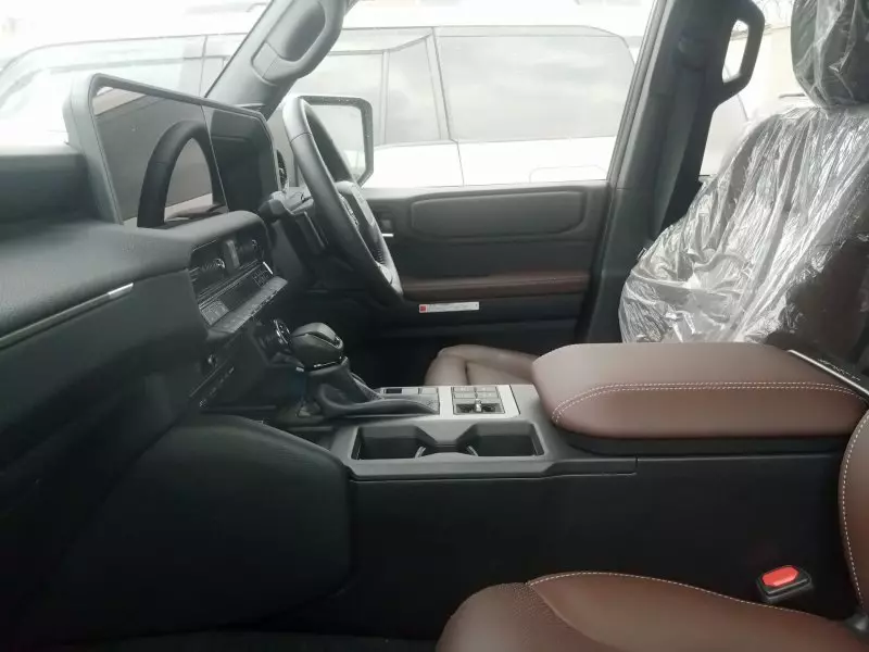Toyota Landcruiser Prado - 2023