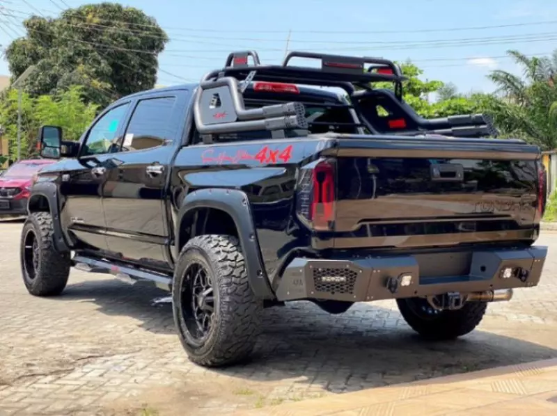 Toyota Tundra   - 2018