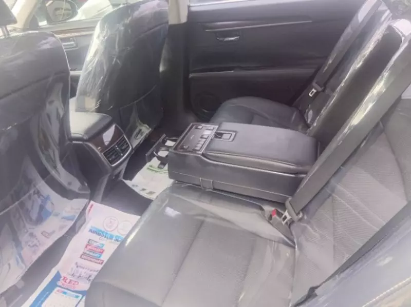 Lexus ES   - 2016