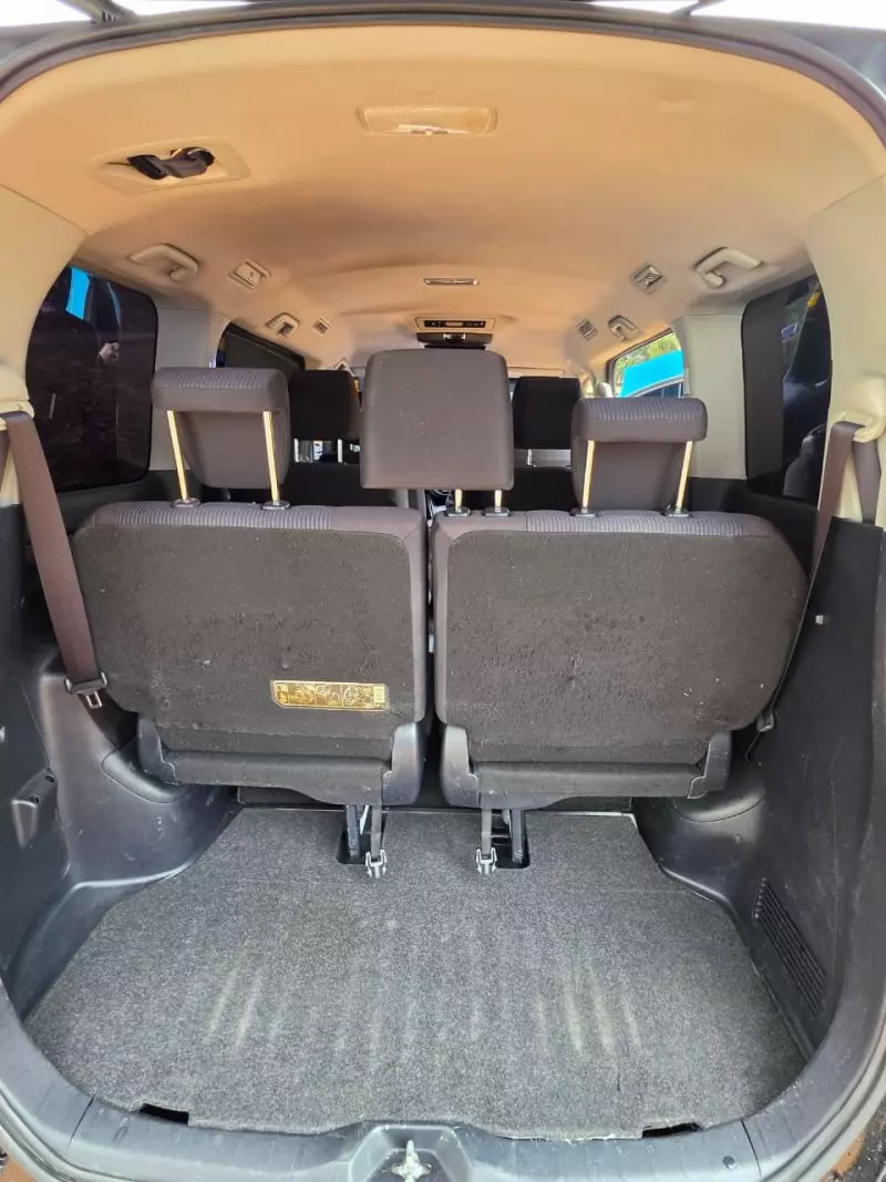 TOYOTA Noah   - 2016