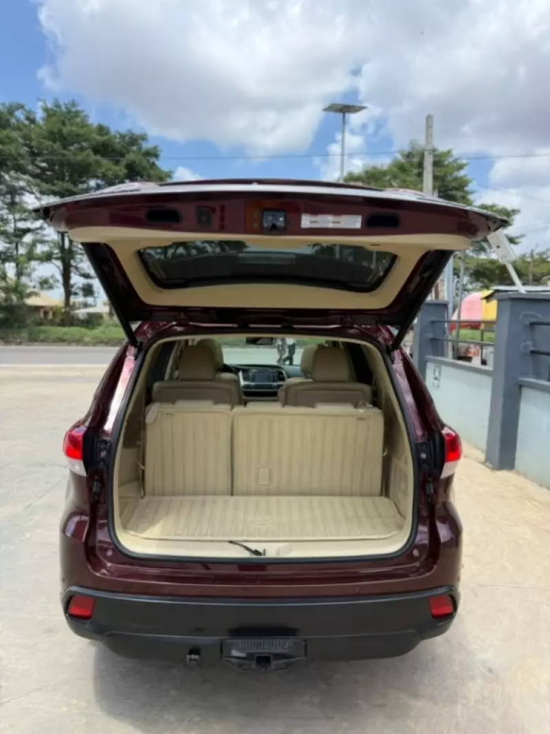 TOYOTA Highlander   - 2015