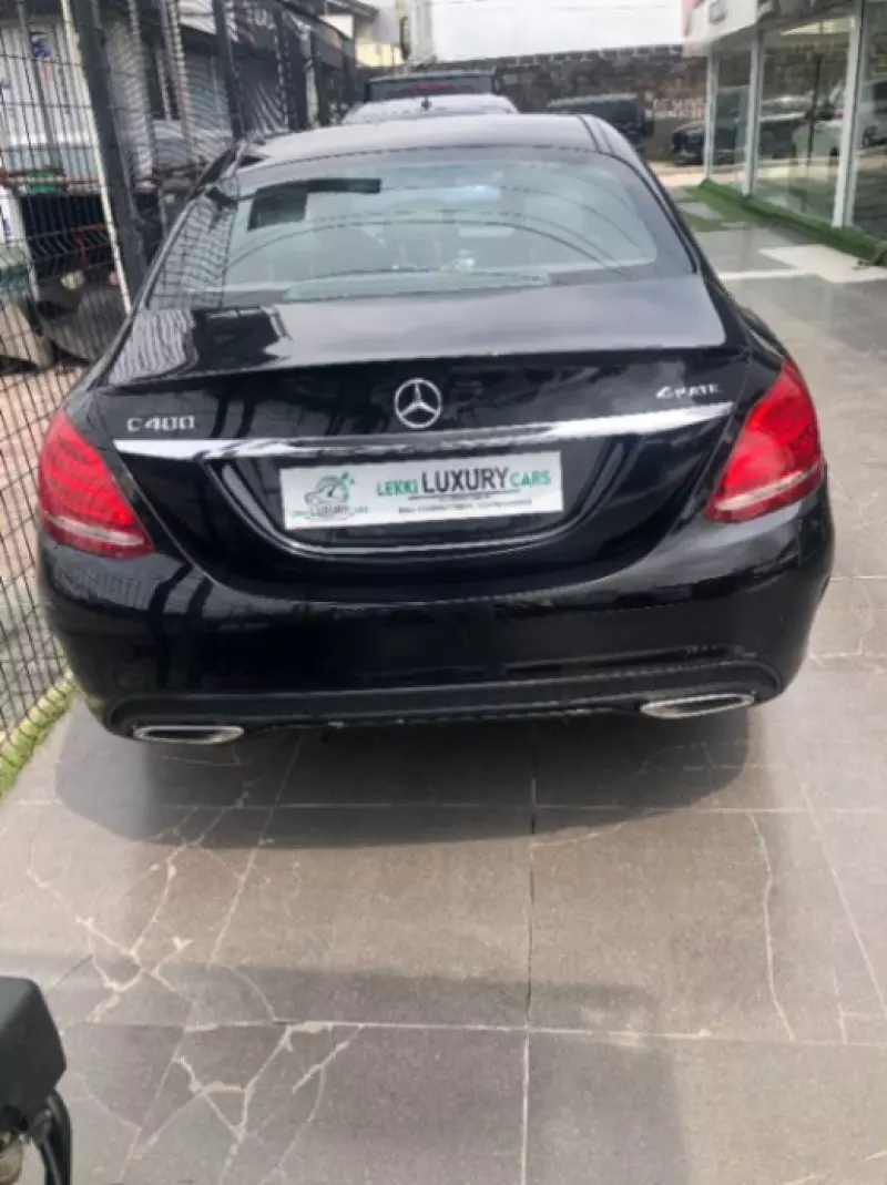 Mercedes-Benz C400   - 2016