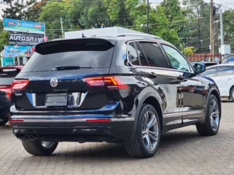 Volkswagen Tiguan   - 2018