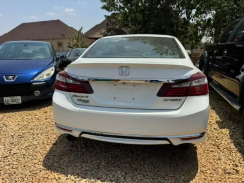 Honda Accord - 2016