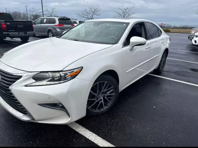Lexus ES 350   - 2016