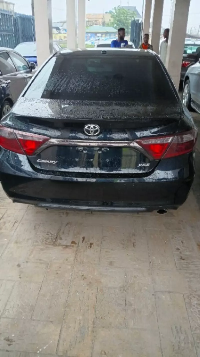 TOYOTA Camry   - 2015