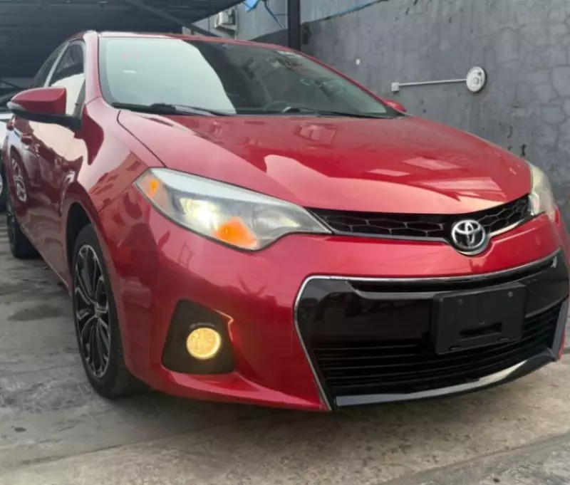 Toyota Corolla   - 2014