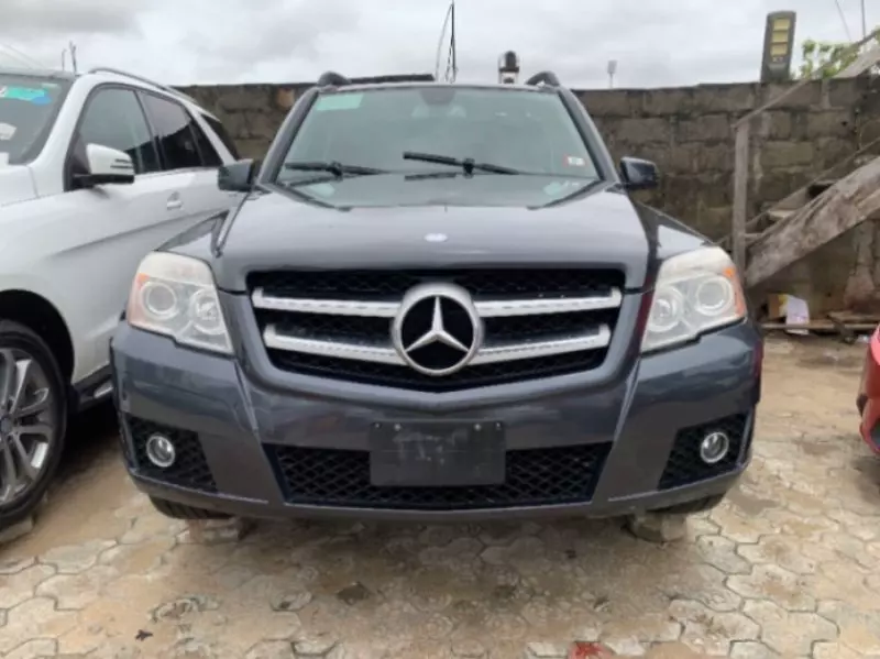Mercedes-Benz Glk-class   - 2010