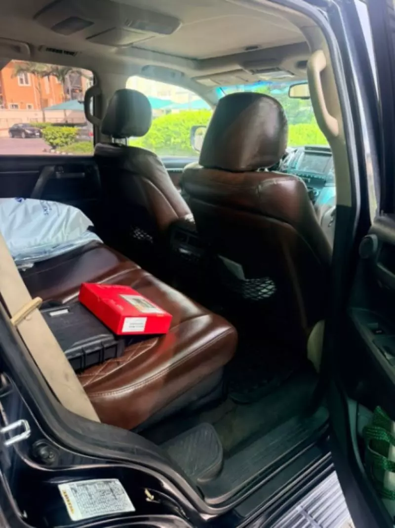 TOYOTA Land Cruiser - 2010