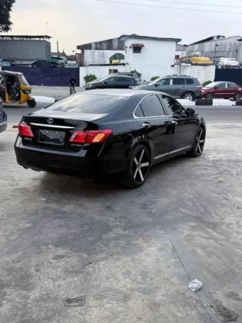 Lexus ES   - 2008