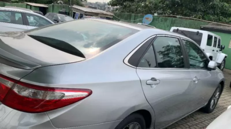 Toyota Camry   - 2016