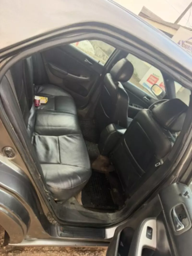 Honda Accord - 2006