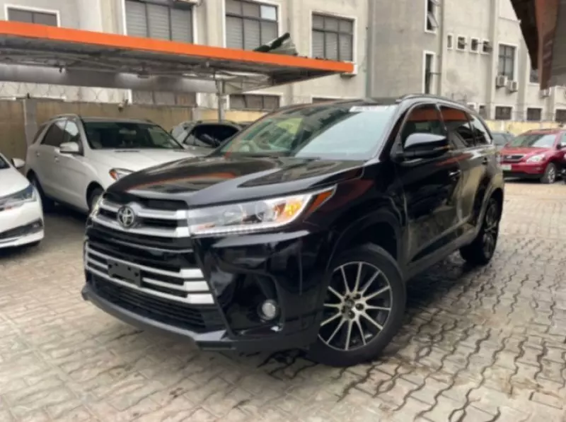 Toyota Highlander   - 2018