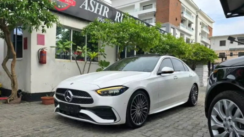 Mercedes-Benz C 300   - 2023