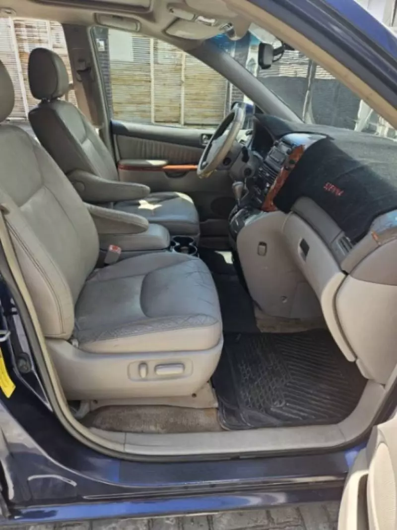 Toyota Sienna - 2007