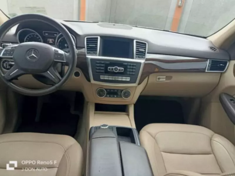 Mercedes-Benz M-class   - 2015