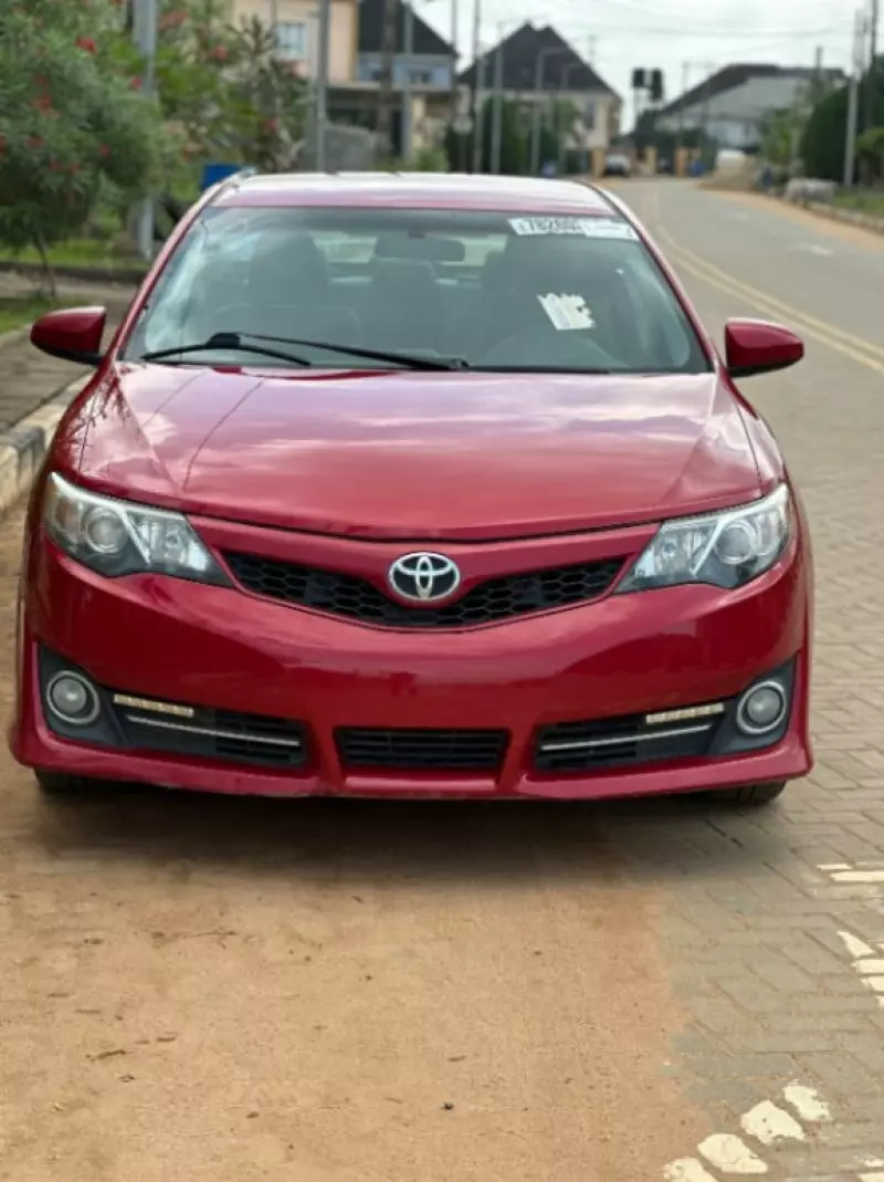 TOYOTA camry   - 2014