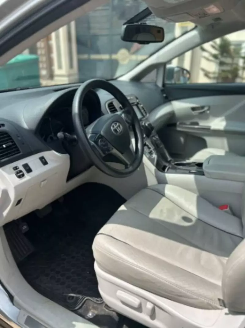 TOYOTA Venza   - 2016