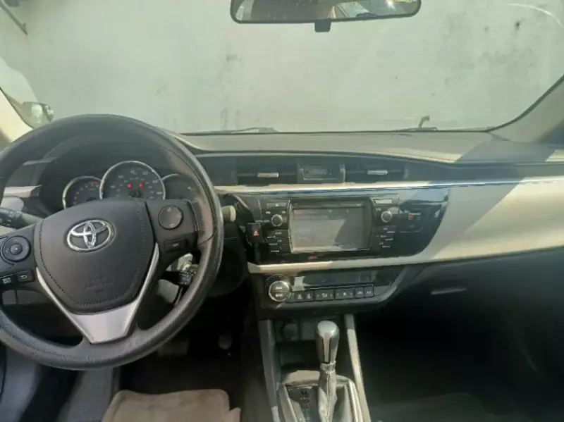 Toyota Corolla   - 2016