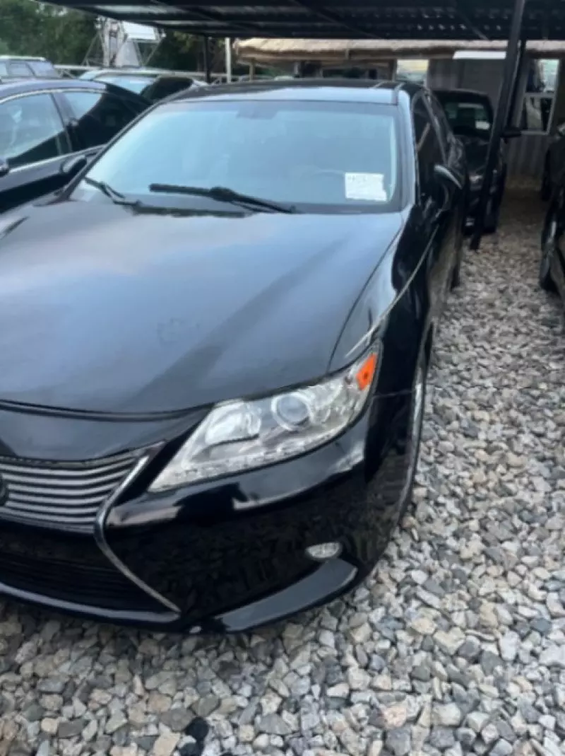 Lexus ES - 2014