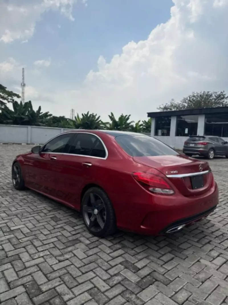 Mercedes-Benz C 300   - 2016