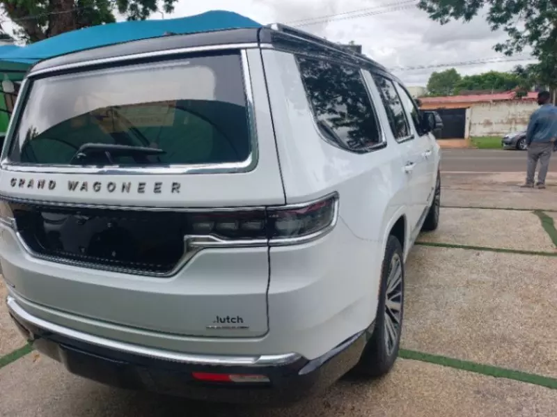 JEEP Grand Wagoneer - 2023