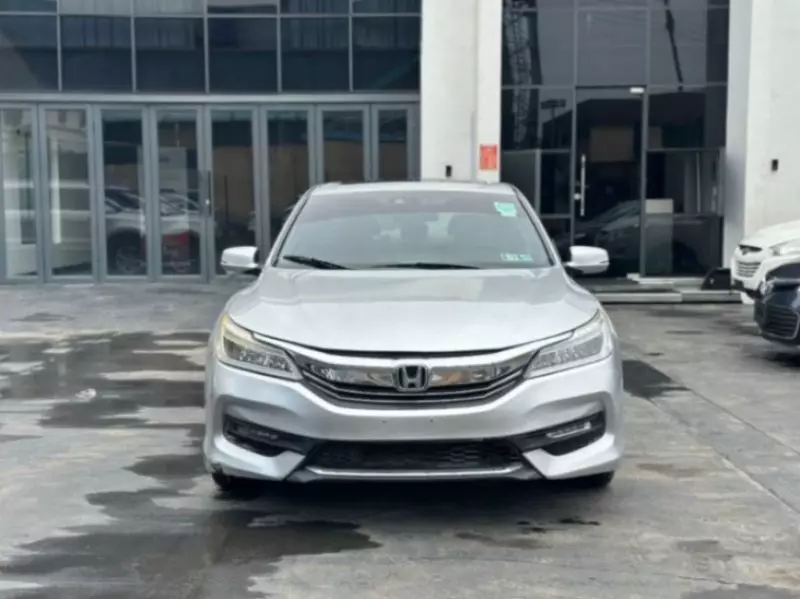 Honda Accord   - 2013