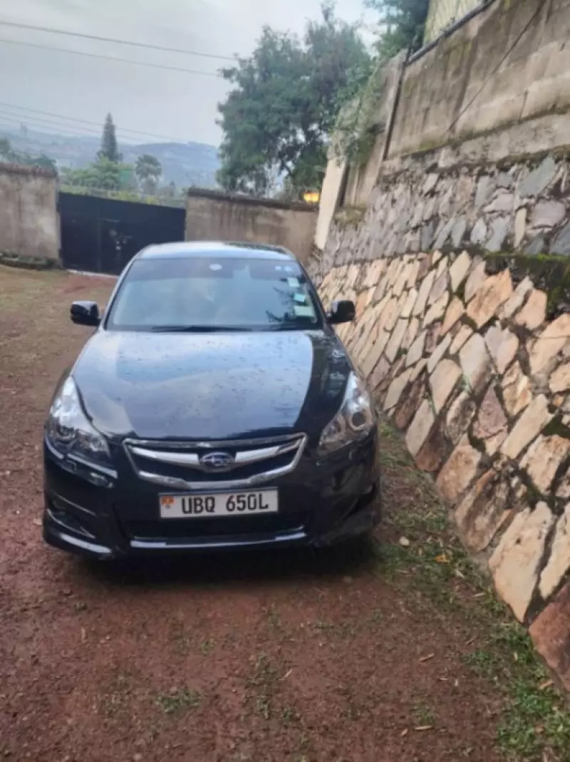 Subaru Legacy B4   - 2010