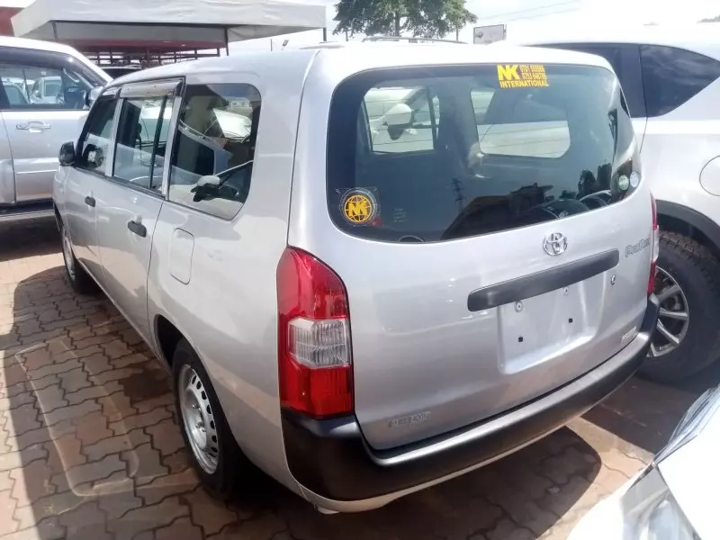 Toyota Probox    - 2017