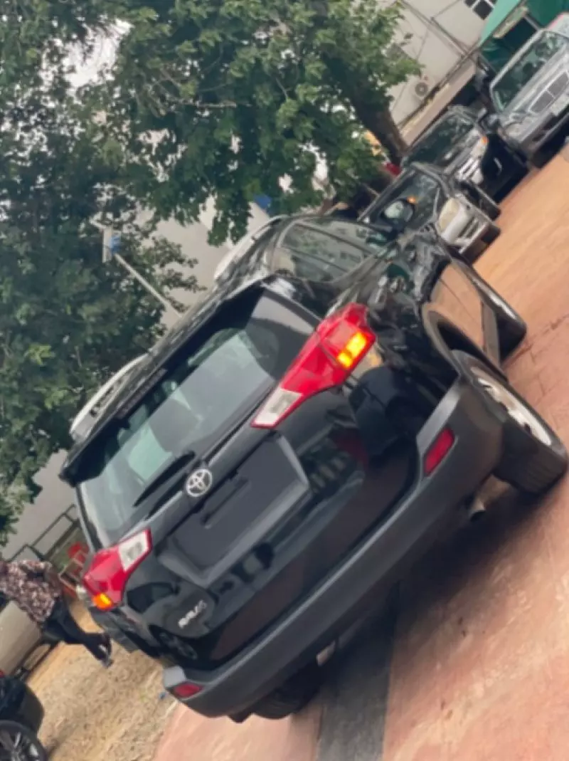 TOYOTA RAV 4   - 2015