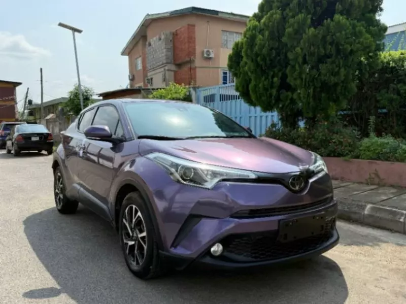 Toyota C-HR   - 2019