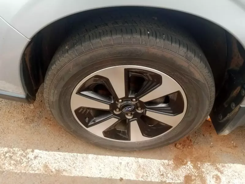 Subaru Forester   - 2017