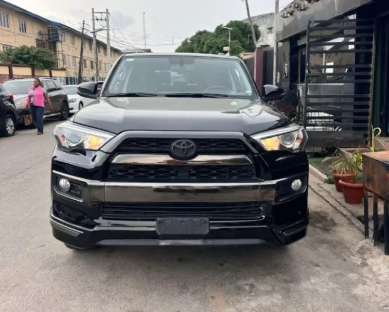 Toyota 4-Runner   - 2019