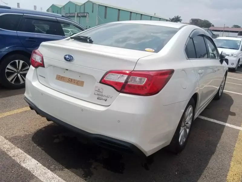 Subaru Legacy   - 2016