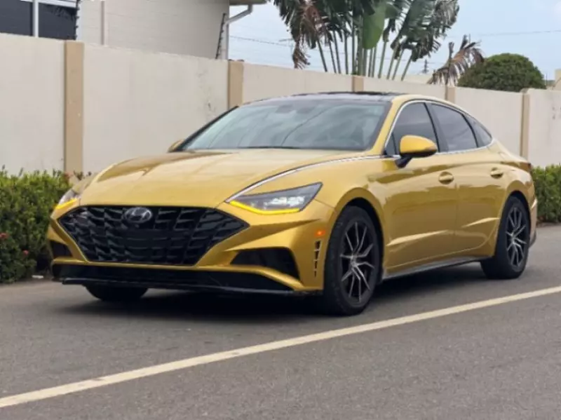 Hyundai Sonata   - 2021