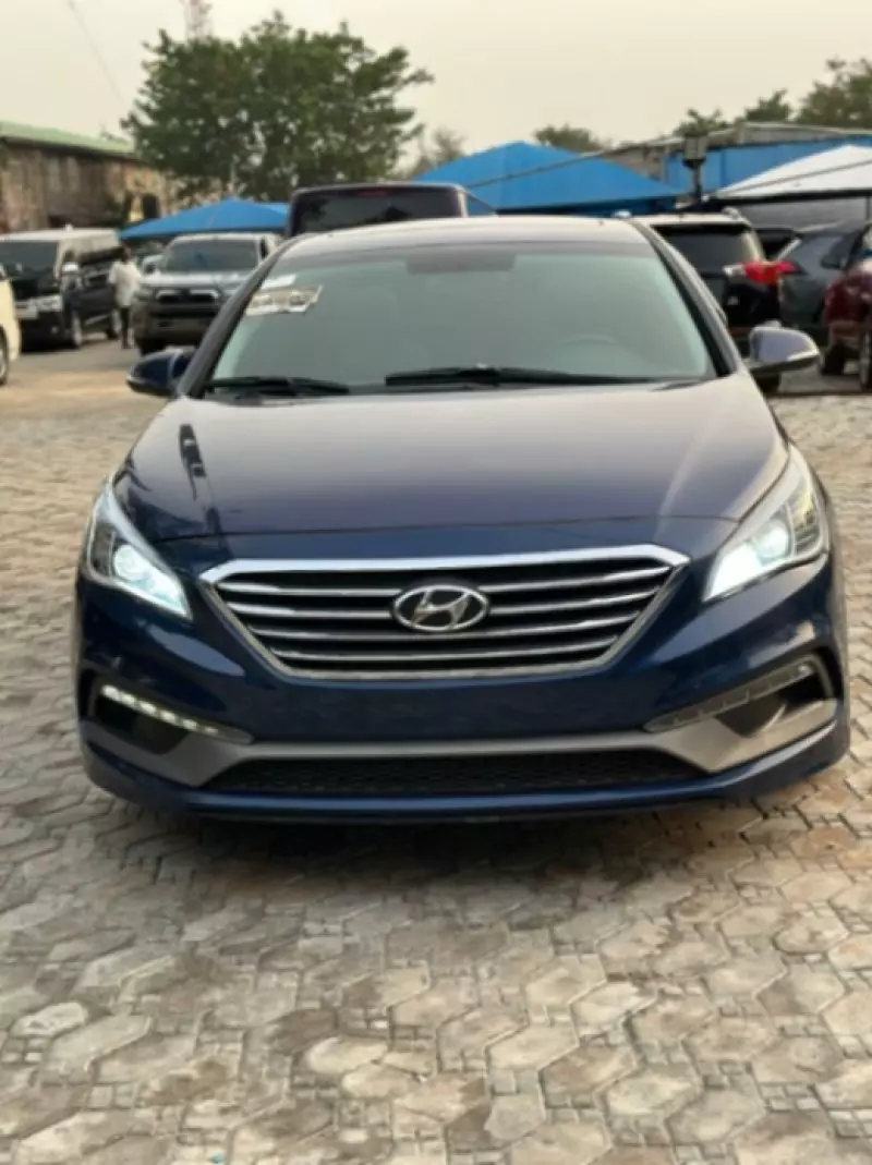 Hyundai Sonata   - 2017