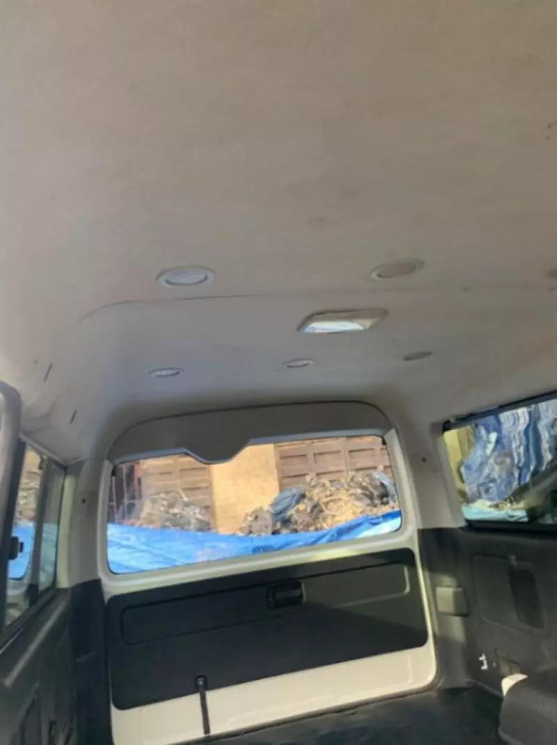 Toyota Hiace   - 2014