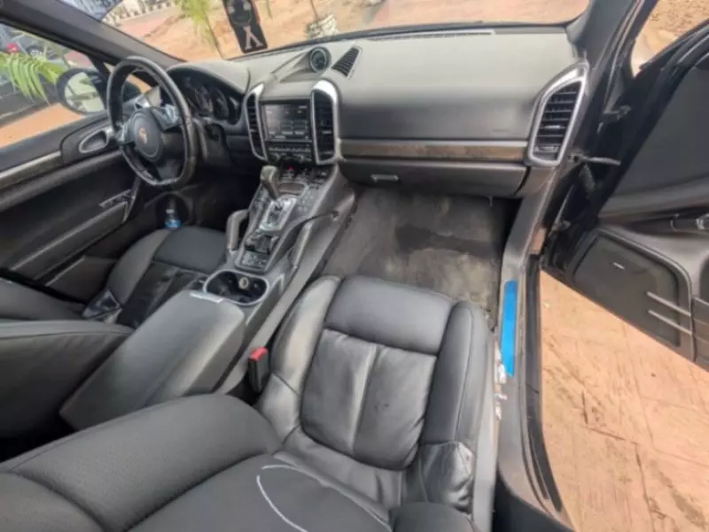 PORSCHE Cayenne   - 2010
