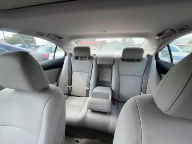 Lexus ES   - 2009