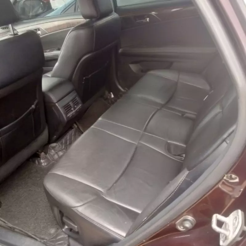 TOYOTA Avalon   - 2011