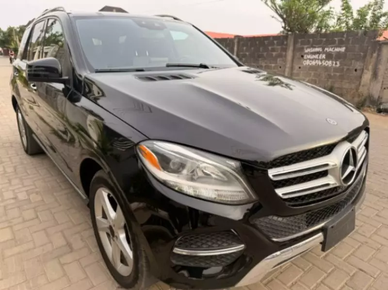 Mercedes-Benz GLE-Class   - 2018