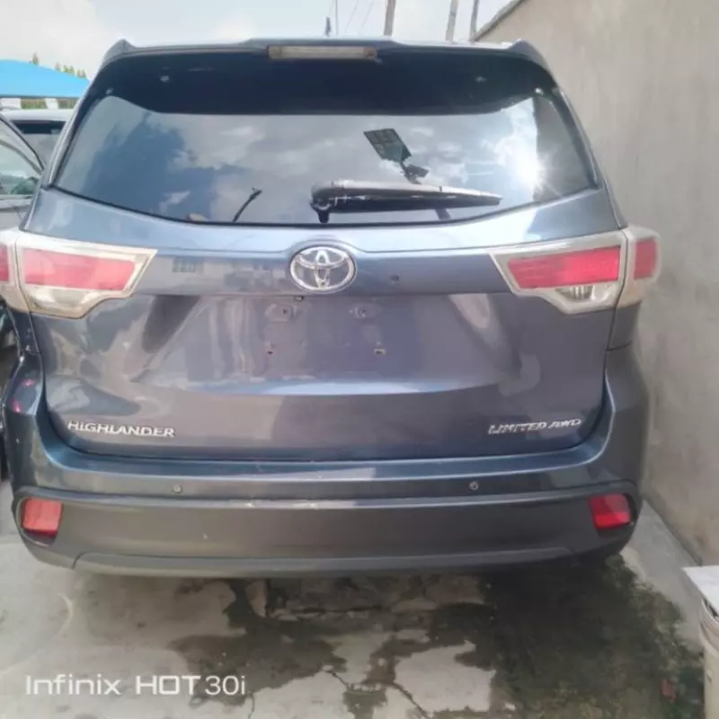 TOYOTA Highlander   - 2016
