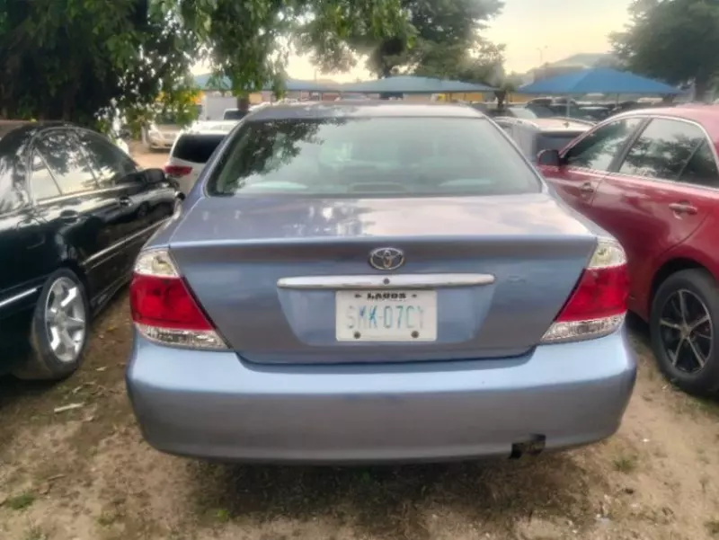 TOYOTA Camry - 2002