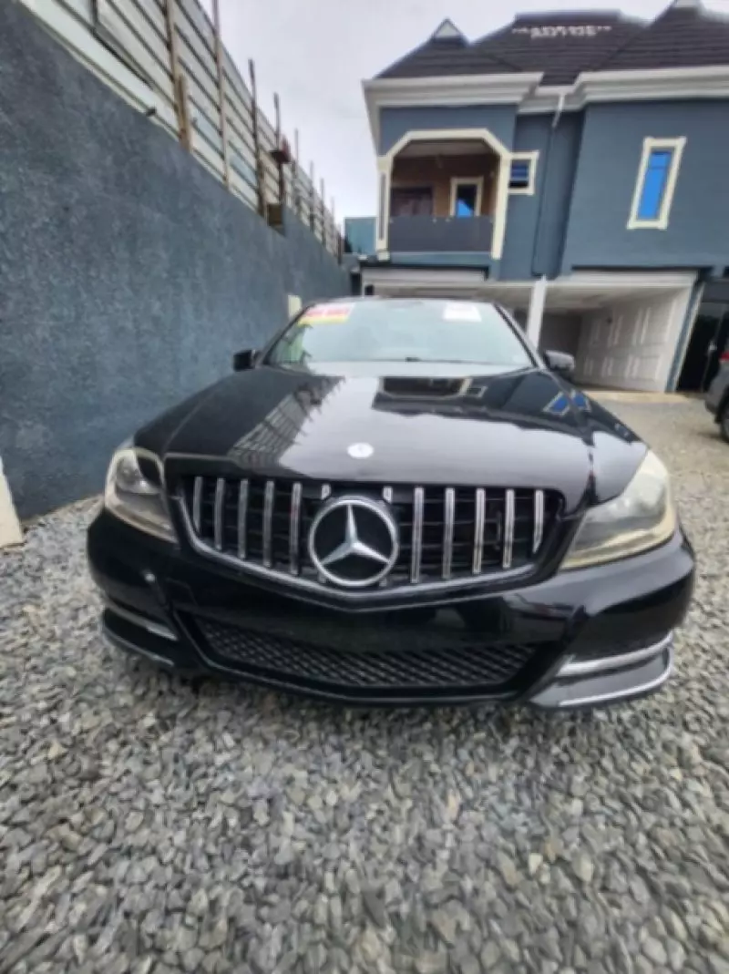 Mercedes-Benz C-Class   - 2012